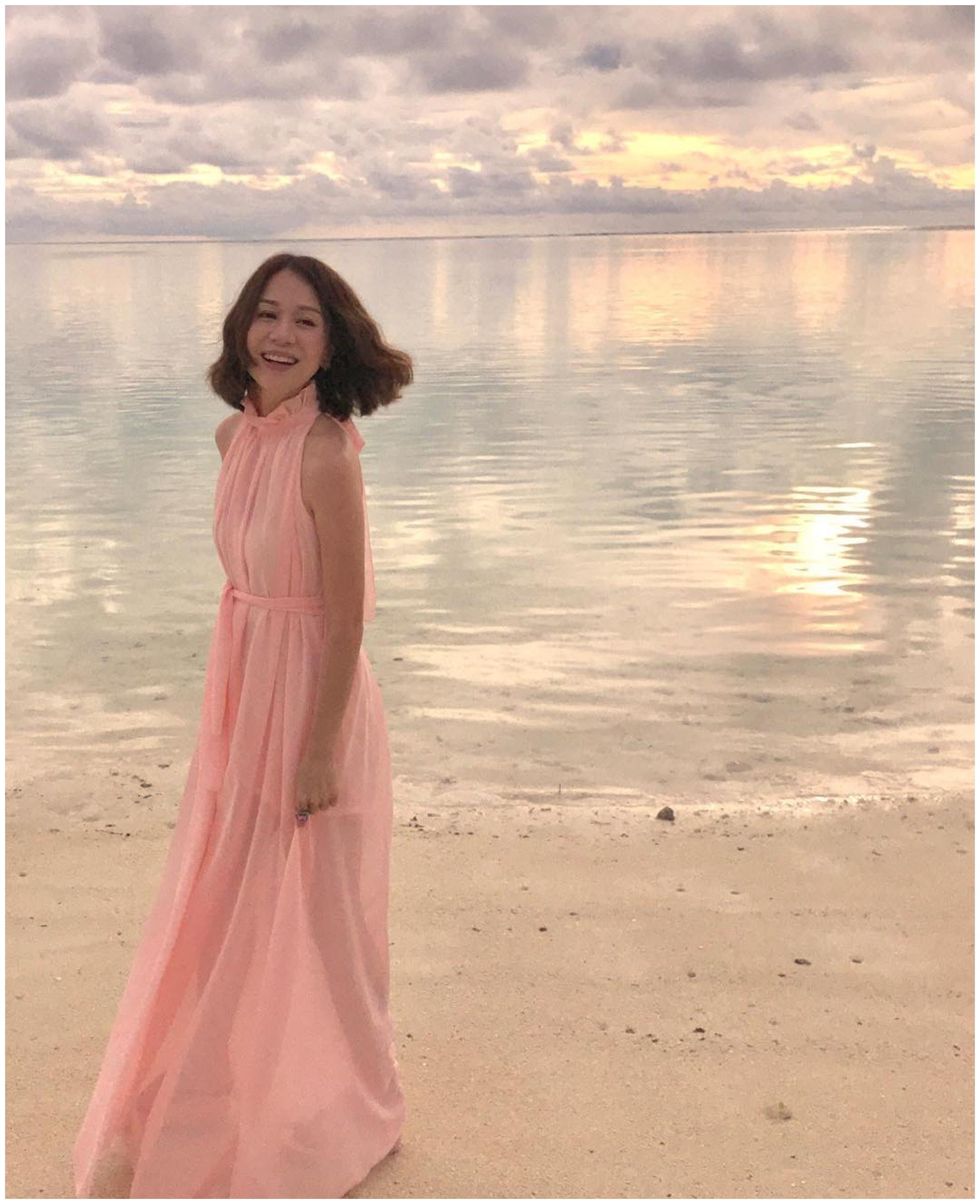 刘恺威旧爱邝文珣淡出娱圈18年已成3子之母外貌竟仍如少女