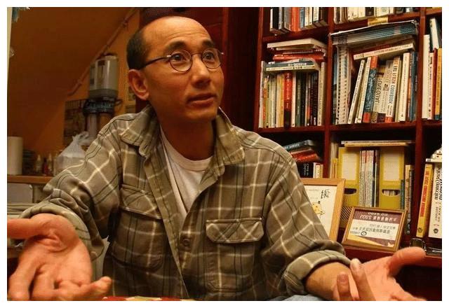 写下《一生所爱》的卢冠廷,娶名门之女,与一生挚爱相依相伴