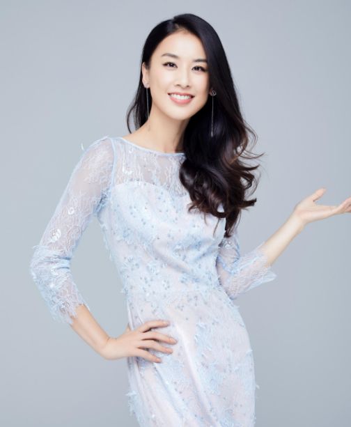 出生于上海的8位女明星,除了杨颖,黄圣依,还有一个她