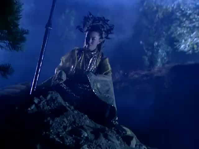 月魔火上浇油将一夕剑交回七夜手中令其重回魔道