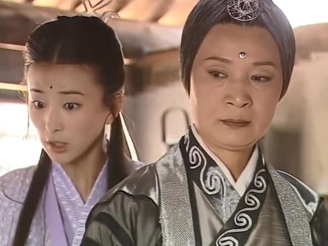 灭绝师太得知晓芙孩子时杨逍的,火冒三丈,非要纪晓芙杀了杨逍!