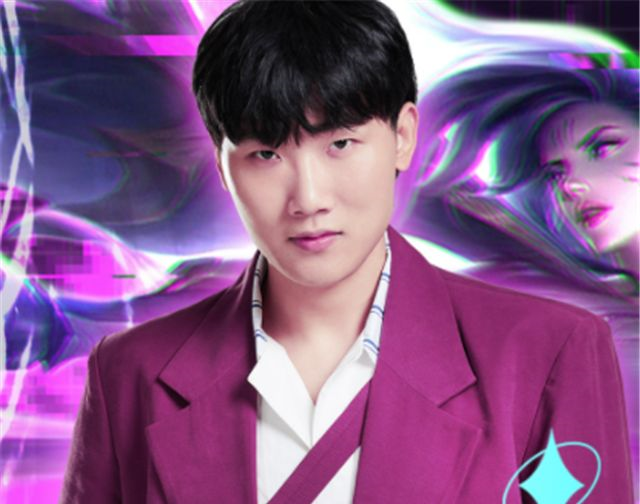 伞皇穿女装开播,一番话却说得正气凛然:有一类举动算不上真男人_高清