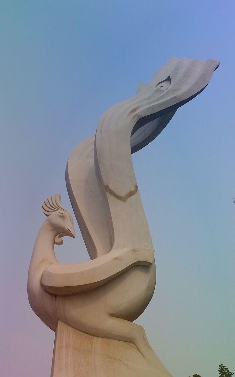 唐山市中心有座百年老公园,叫凤凰山公园,有山有水,风景秀丽