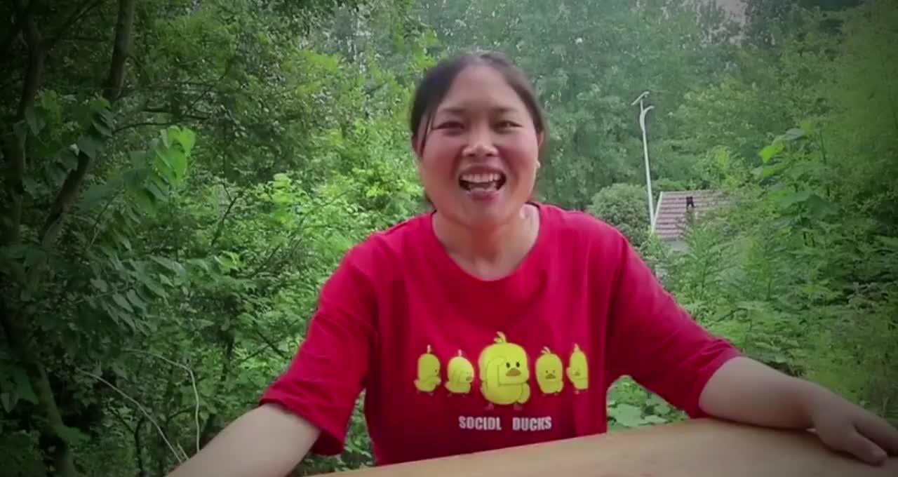 胖妹自制农家妹牛肉酱,满满一盘牛肉真材实料,大洋直呼胖子西施