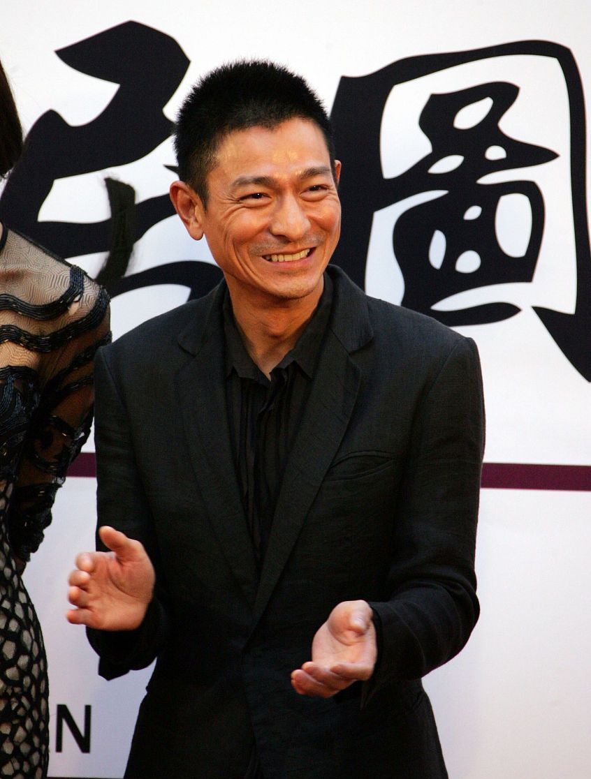 刘德华的笑太有魅力了,难怪他会红这么多年!__财经头条