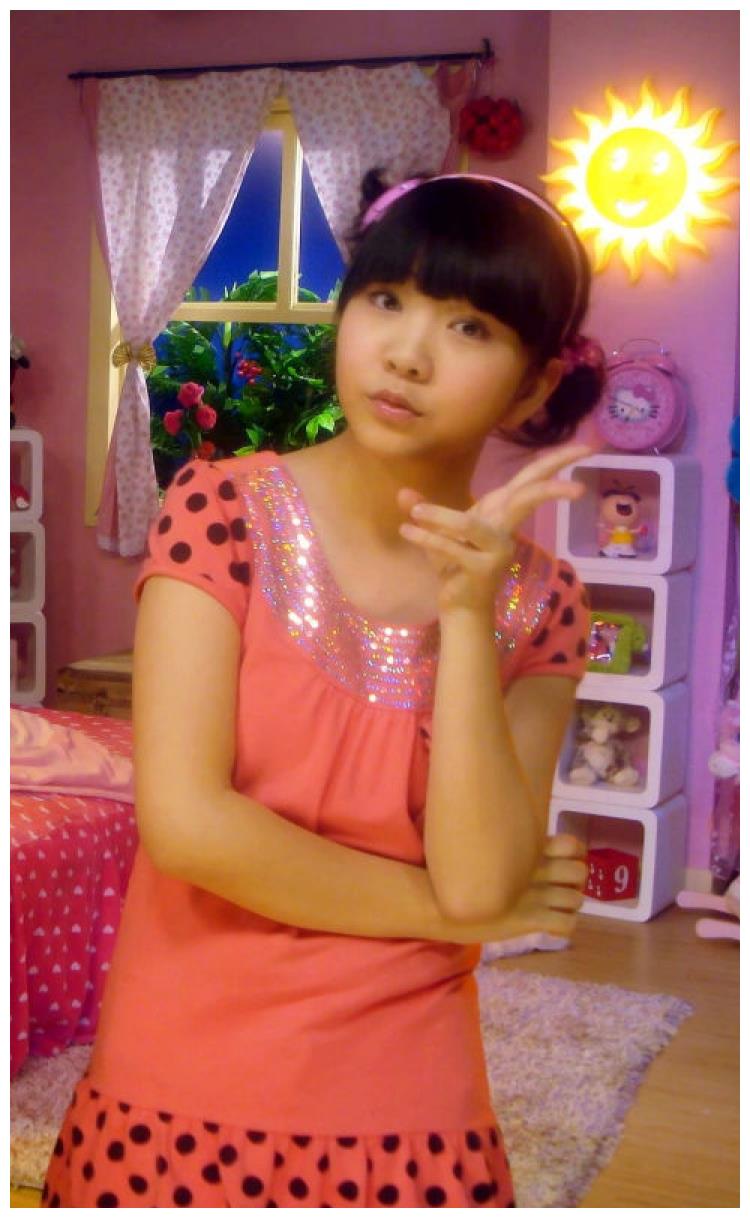 还记得《疯丫头》里的雪儿吗?她现在长这样__财经头条