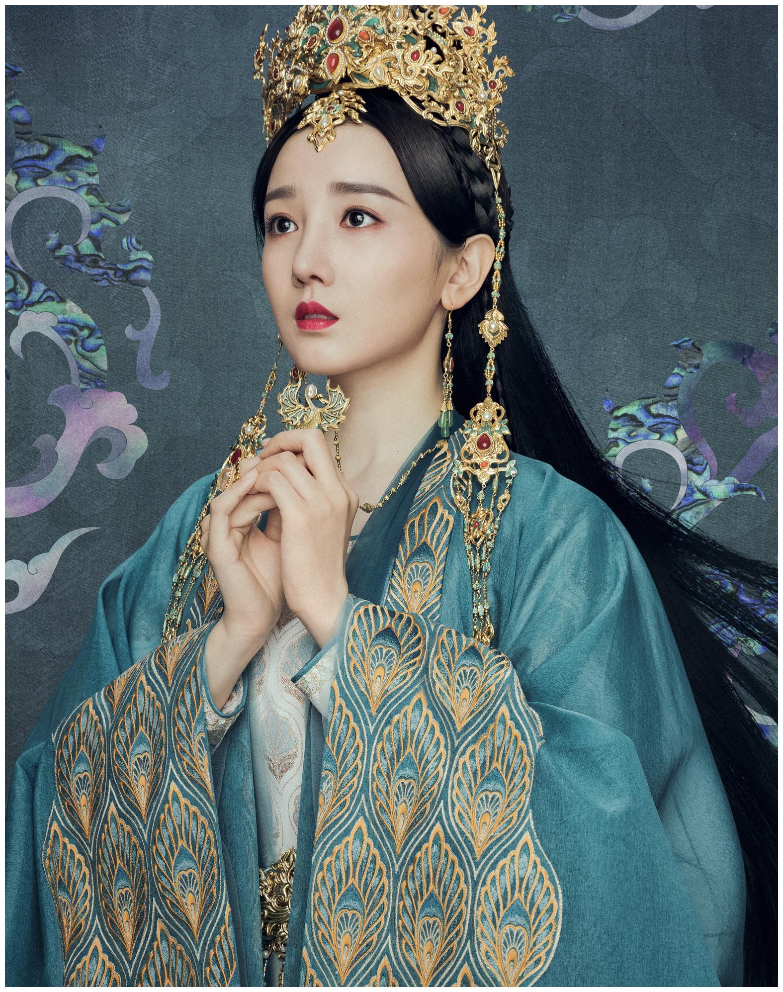 陈小纭晒和杨幂同框照古装造型惊艳两大美女十分养眼