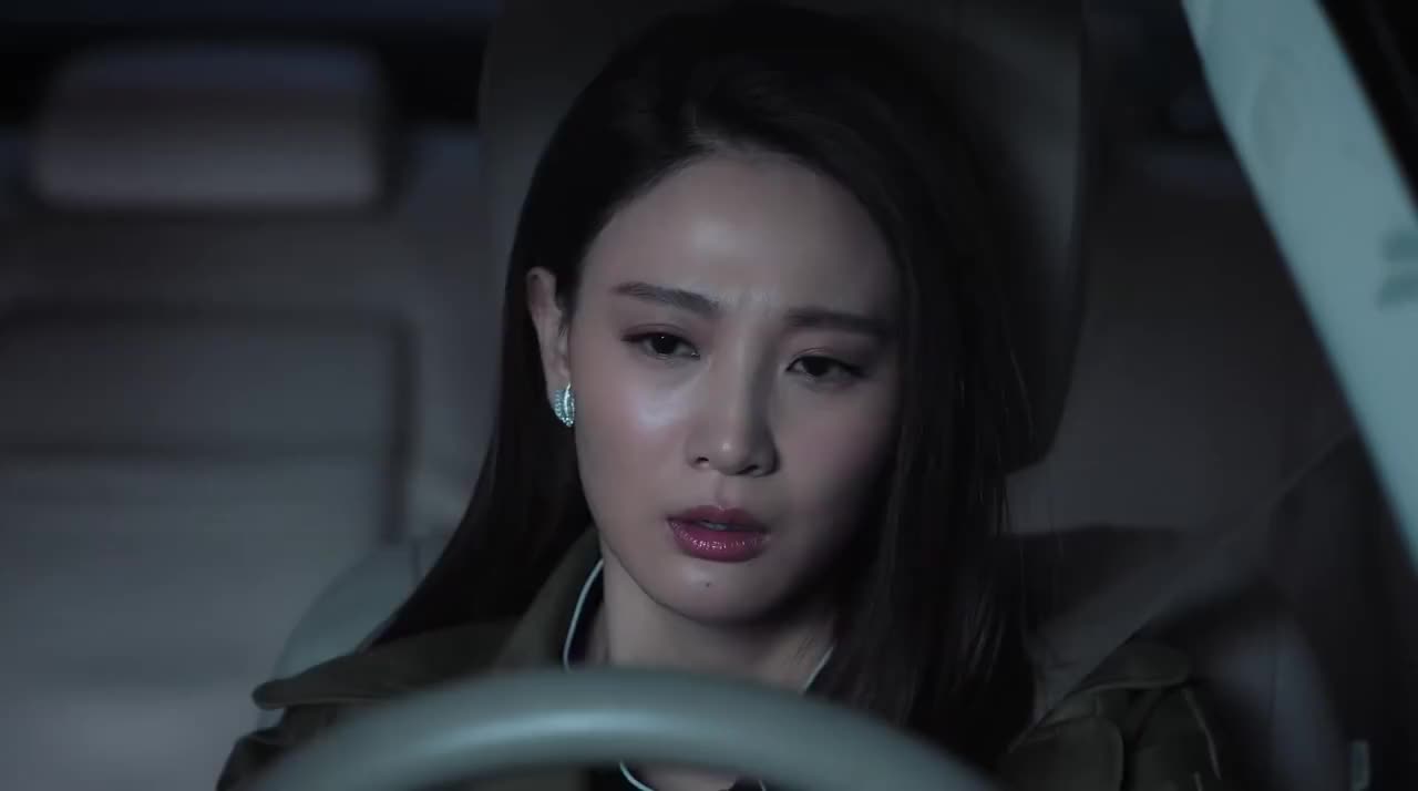 猎毒人江伊楠心神不定她交代吕云鹏一定要注意安全