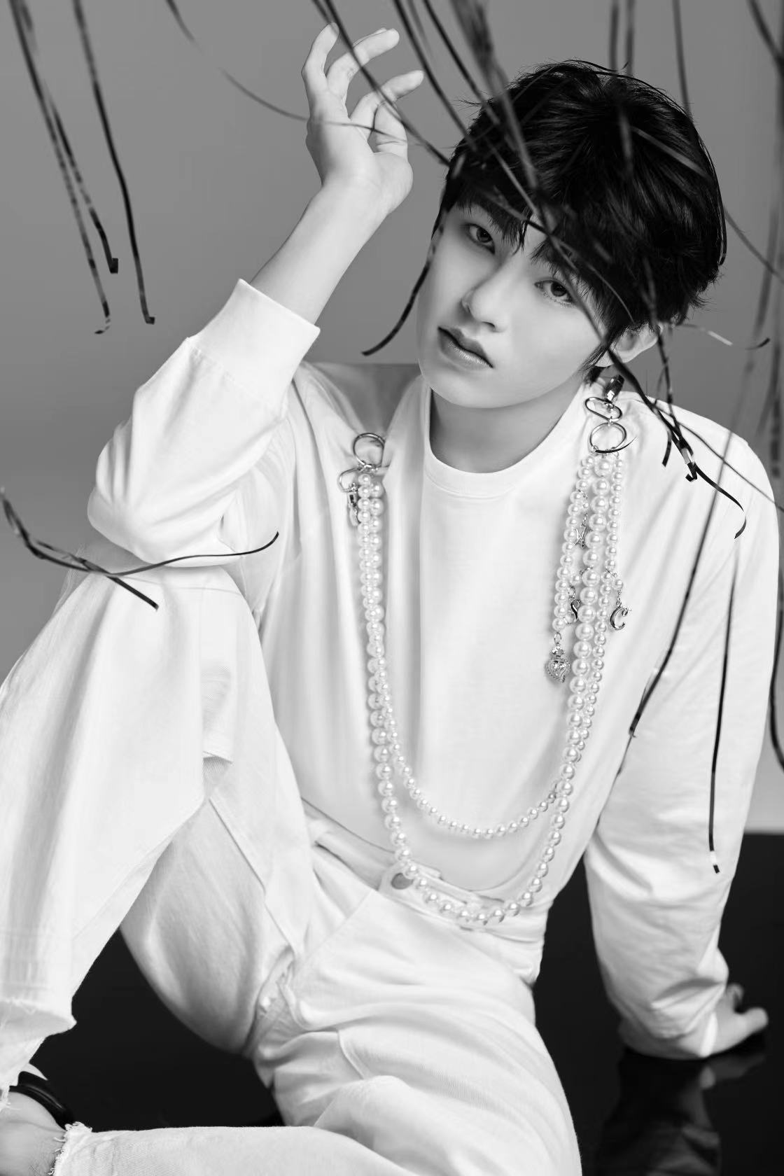 刘隽青春有你3首轮公演再夺第一舞蹈天花板交完美答卷