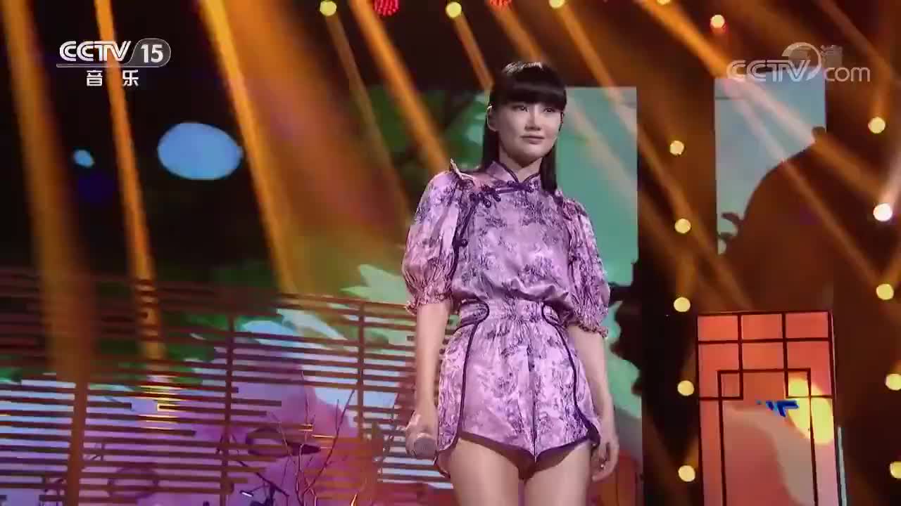 黄龄《刀马旦》,比《痒》更魔性的一首歌,快来围观!