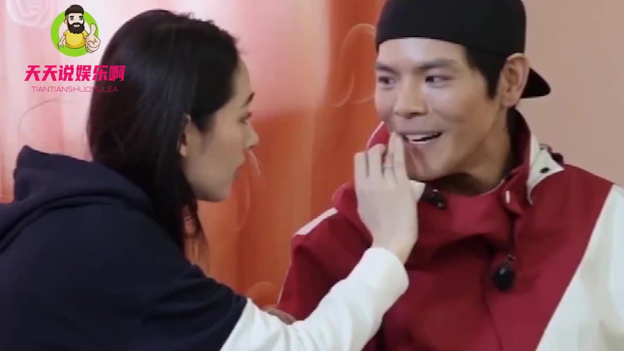 当年应采儿甩了向佐,随后被抓入狱,向太为何还要不惜一切保她?