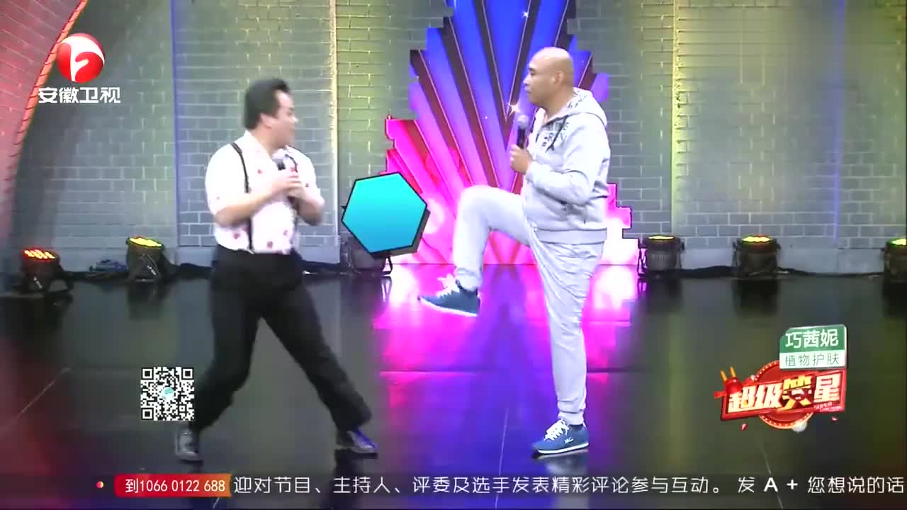 这男的太牛了 用女声唱 走进新时代 和张也声音一模一样 这男的太牛了 用女声唱 走进新时代 和张也声音一模一样