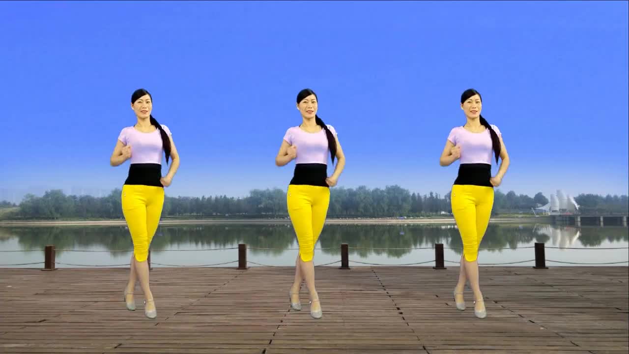 最新32步摆胯扭腰广场舞《爱情临时工》就这么简单,好看易学!