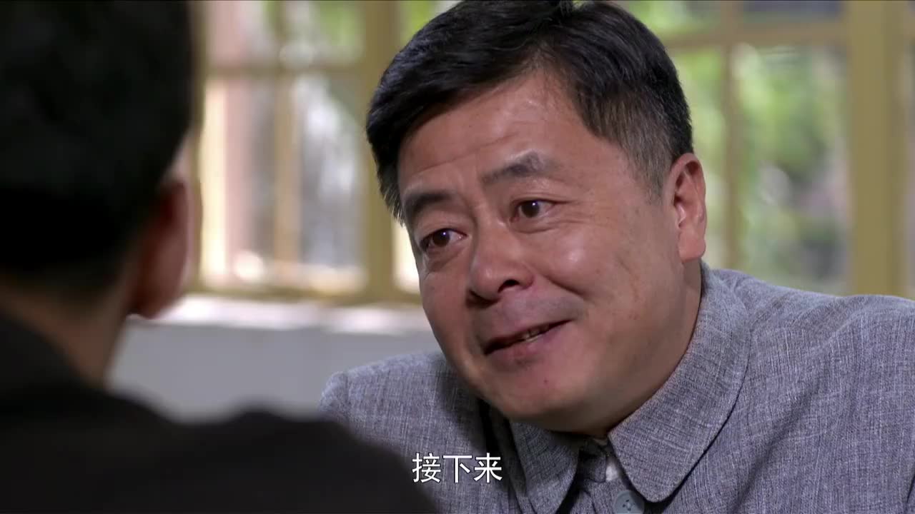 生死兄弟情:林队长准备刺杀乔梁,雅南给医院搬来粮食