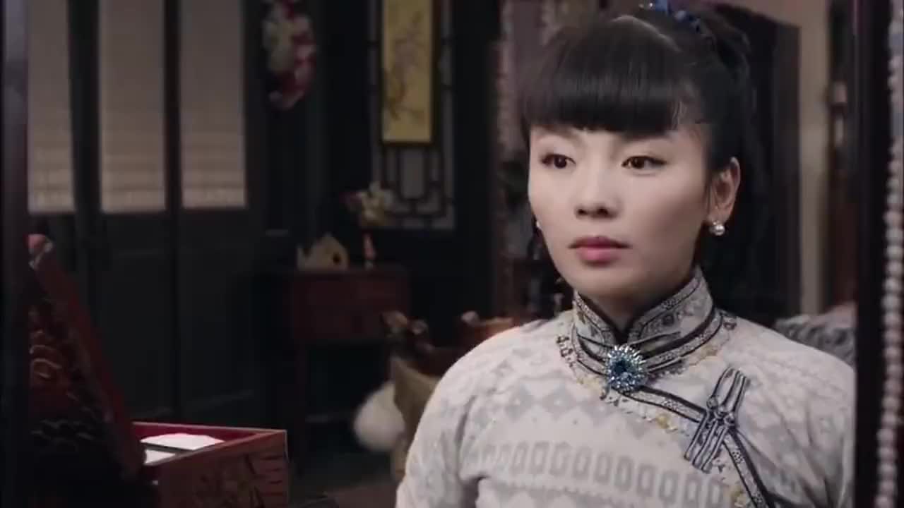 铁在烧高木义人对赵智怡产生了浓厚的兴趣两人聊了起来