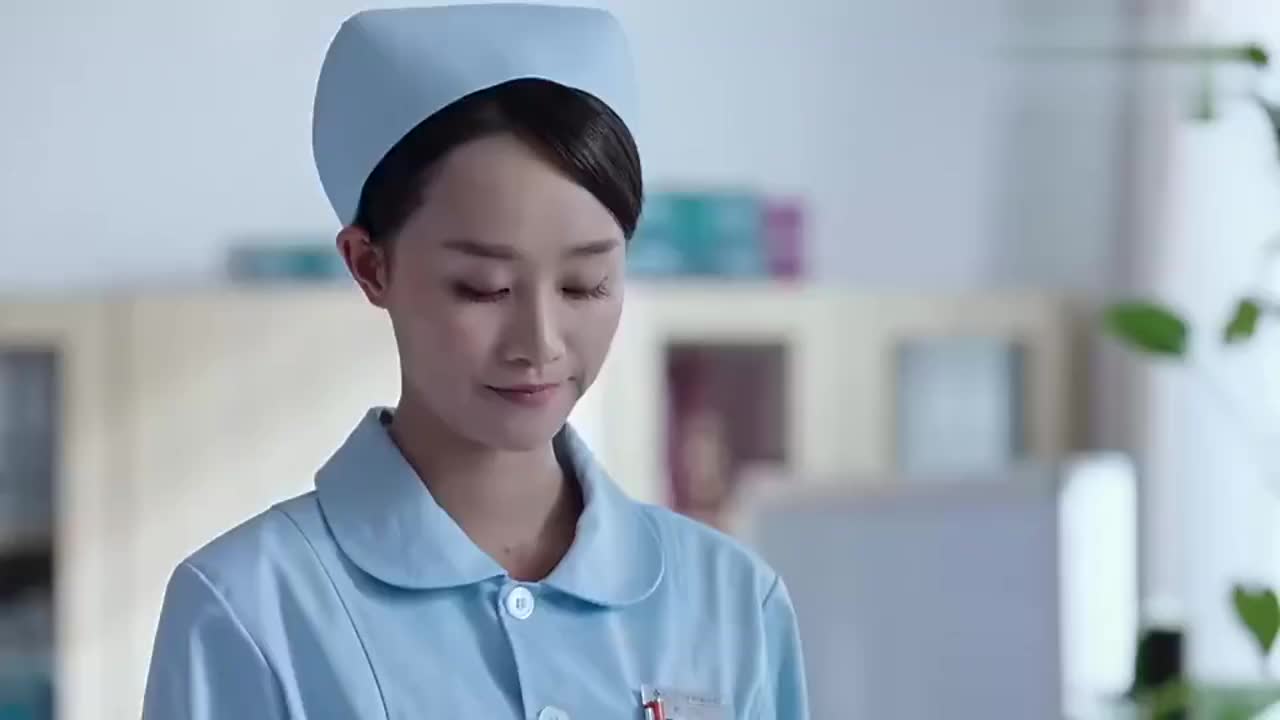 外科风云陈绍聪颓废模样杨羽看不下去了直接把他吼醒