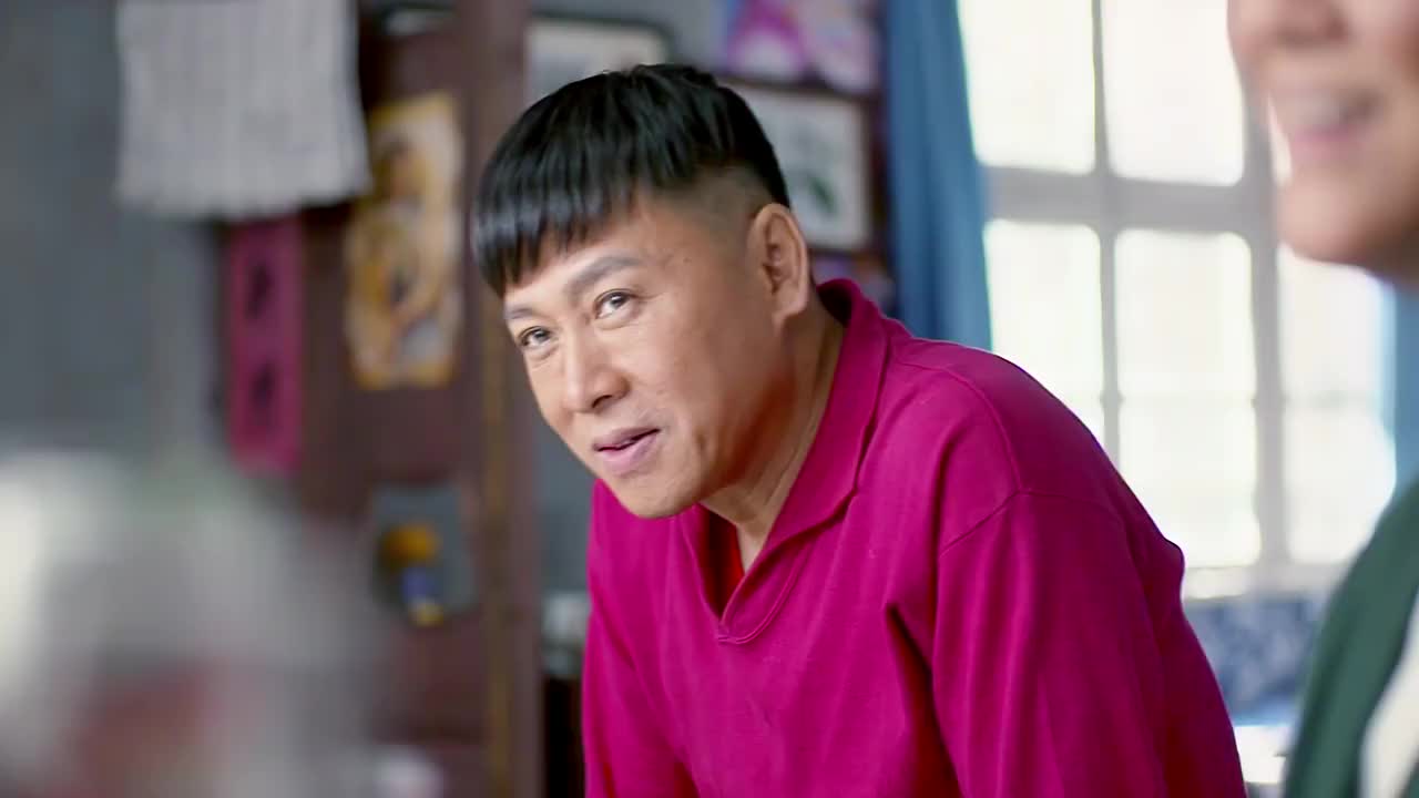 俺娘田小草一家子里说着亲提起小草来顺害羞的脸都红了