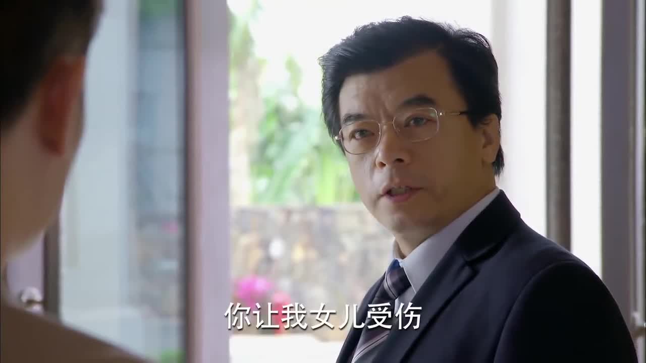 爱来的刚好鞠世平帮女儿撑腰段正华病倒段家失势