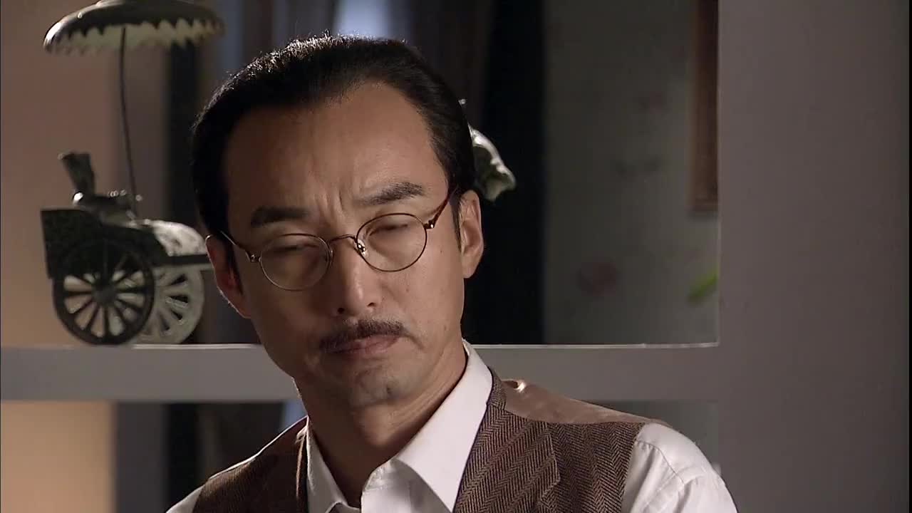 正当特工组沮丧不堪时欧阳想到了真的宫平太郎