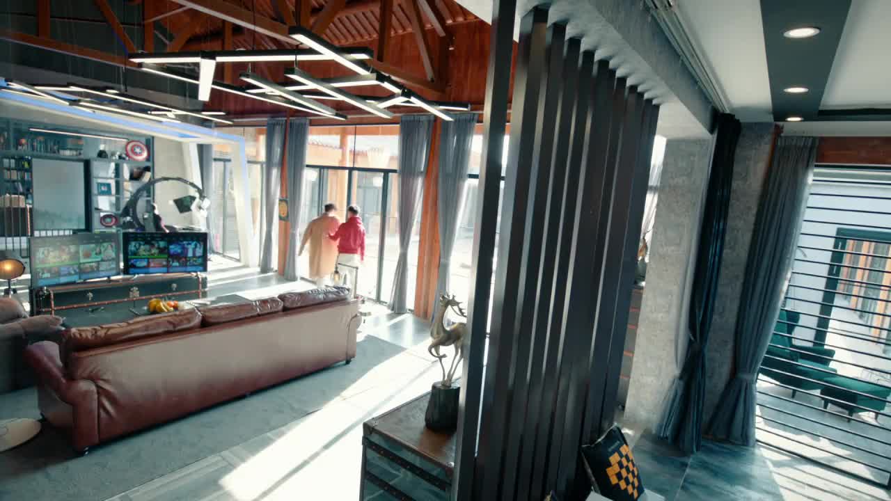 黄金瞳庄睿心绪不宁菲菲回到警局汇报这幕后究竟藏着什么