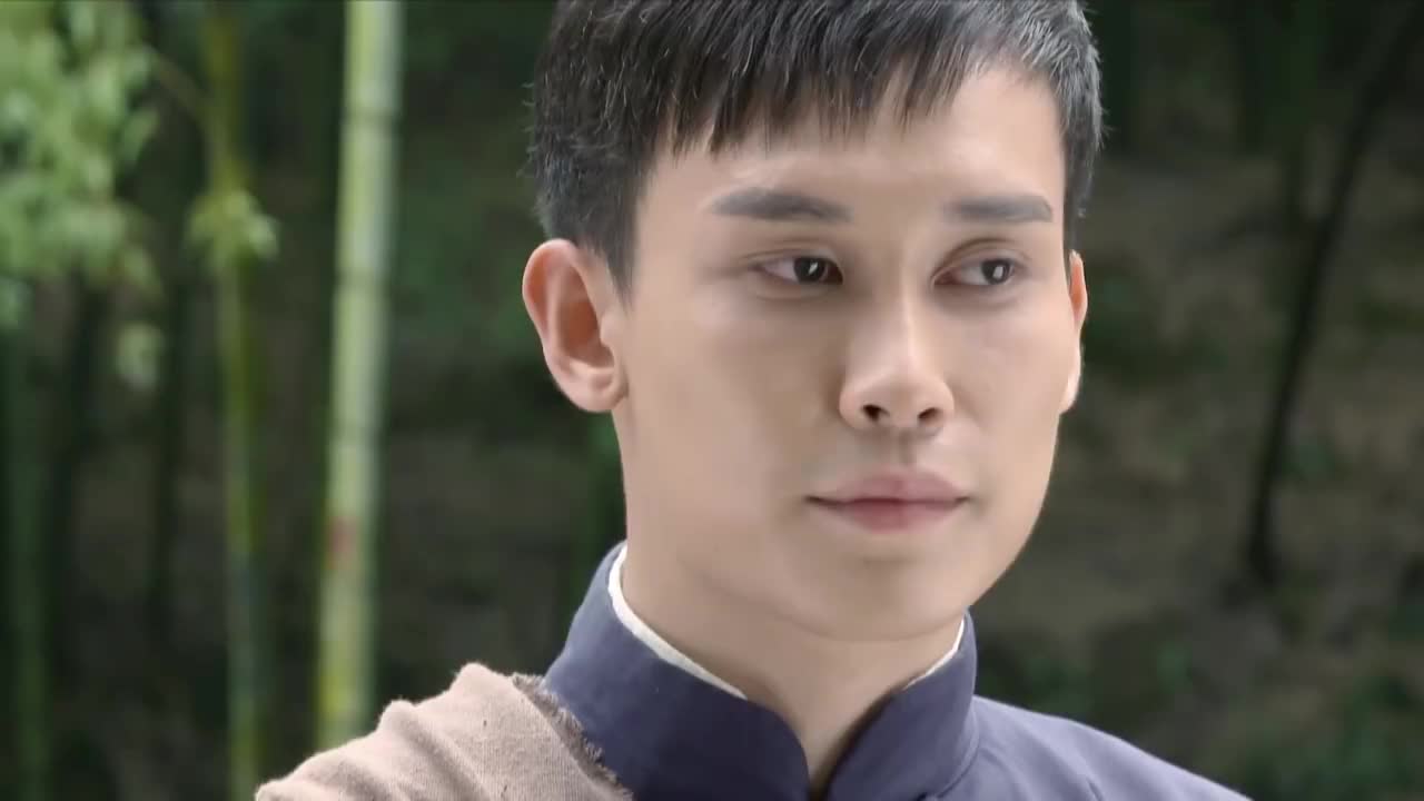 黑狐之风影王文渊在路途上看到兄弟们的墓碑一切都历历在目