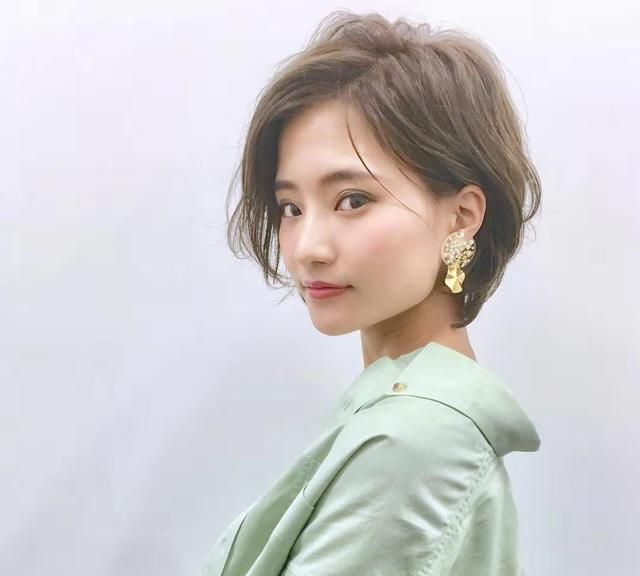 35岁左右女人适合什么发型三组时尚减龄的日系发型简单显气质