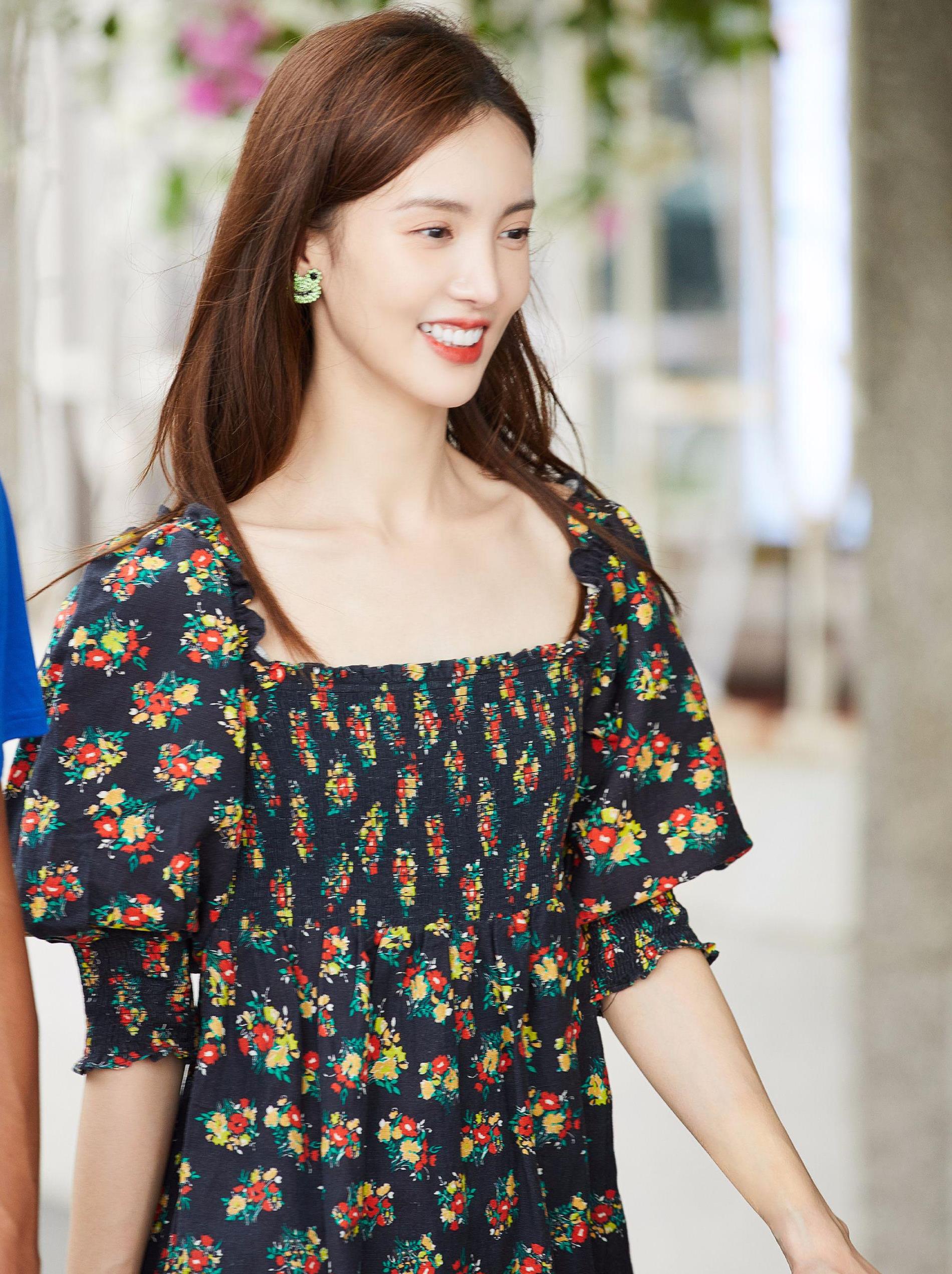 金晨张继科格格不入约会仙女配宅男怪不得吃饭都吃出分歧