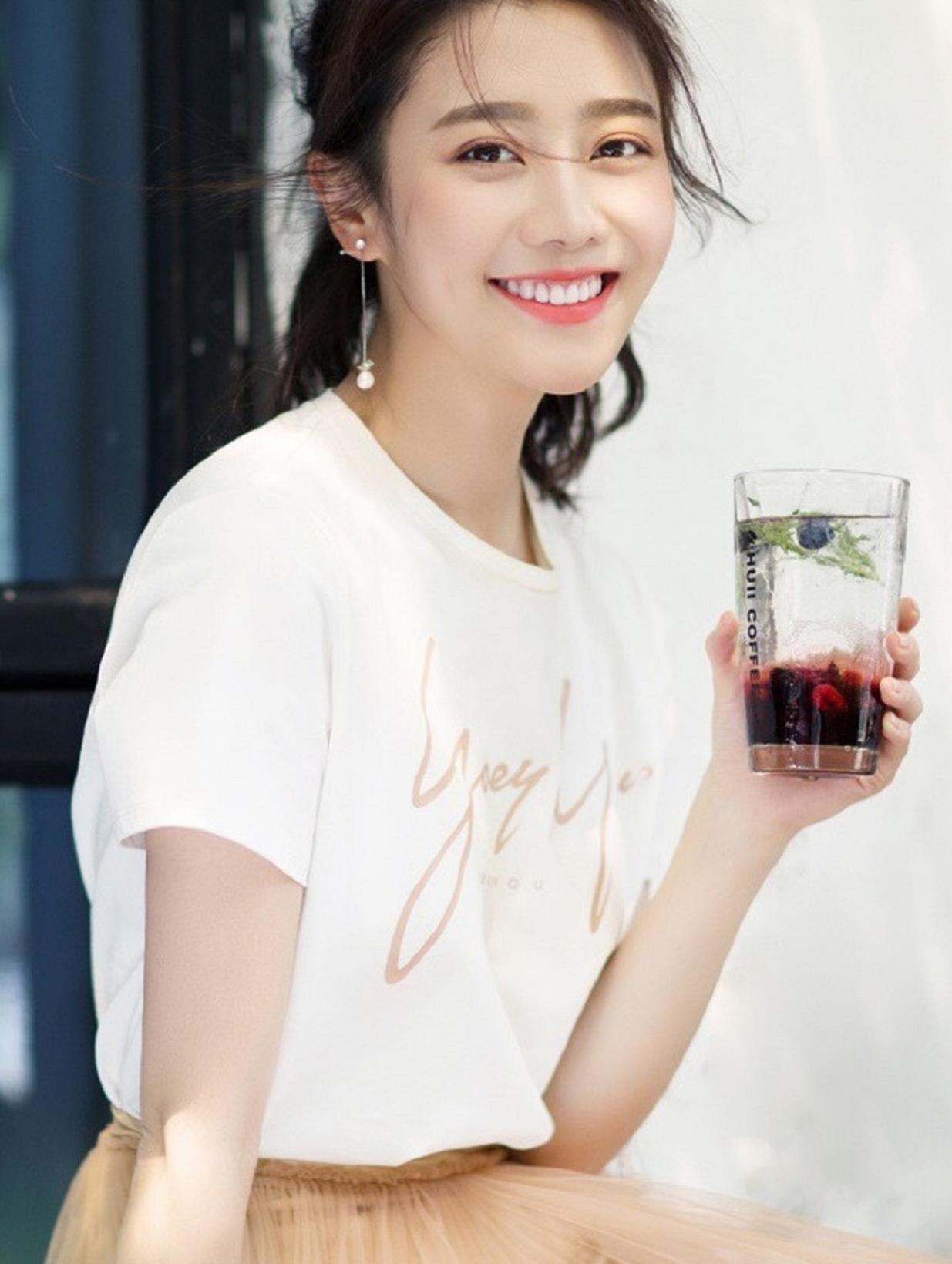 女神龙政璇第6793期气质潮流美图欣赏