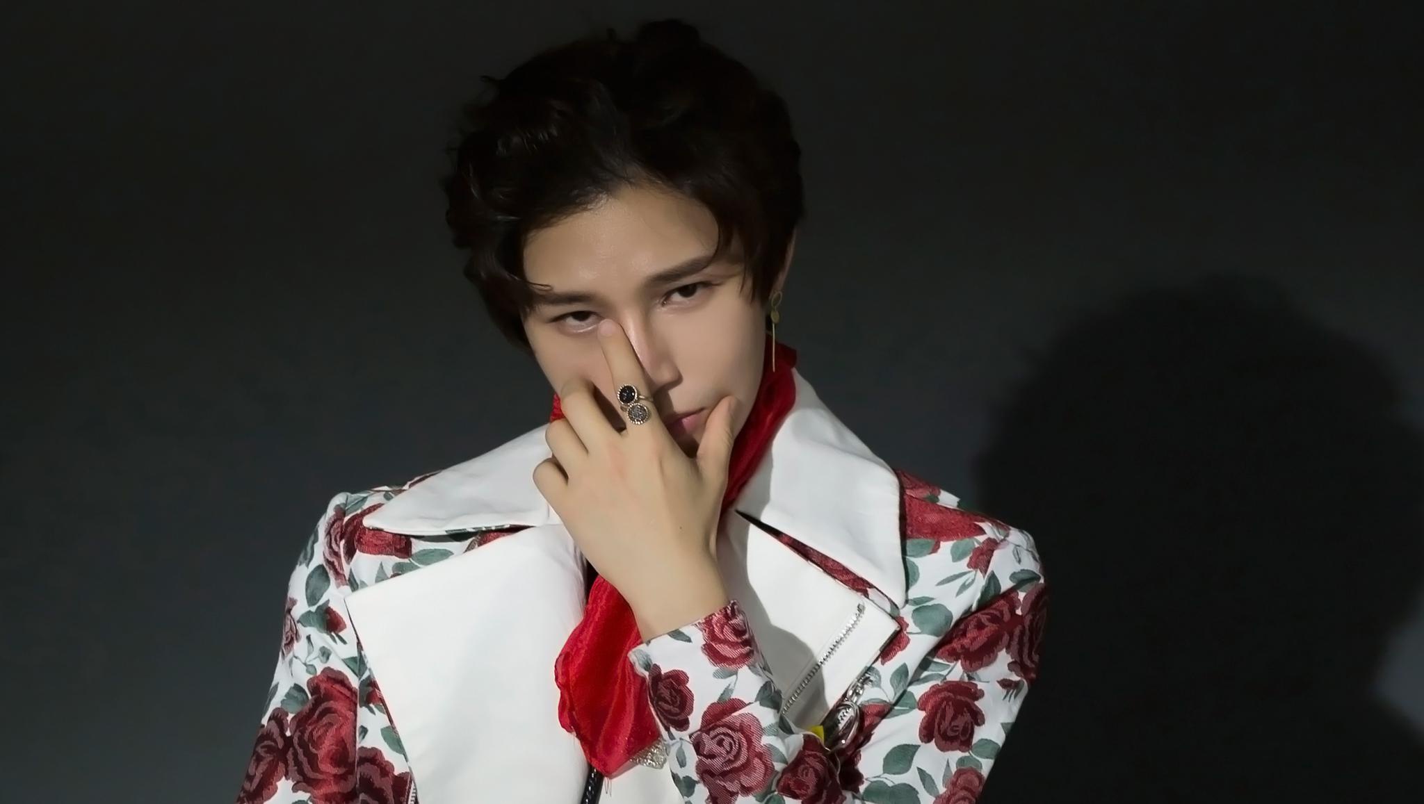 陈奕天铿锵玫瑰写真曝光 粉丝:就是那个味