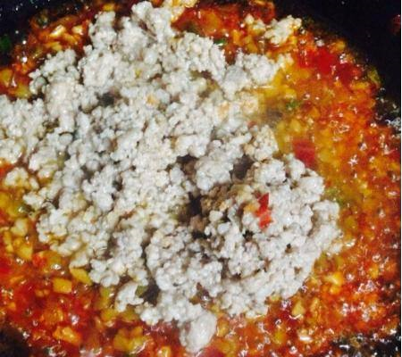 今天妈妈烧的茄子,味道跟饭店差不多,不油腻很入味一盘都吃光了休闲区蓝鸢梦想 - Www.slyday.coM 今天妈妈烧的茄子,味道跟饭店差不多,不油腻很入味一盘都吃光了休闲区蓝鸢梦想 - Www.slyday.coM