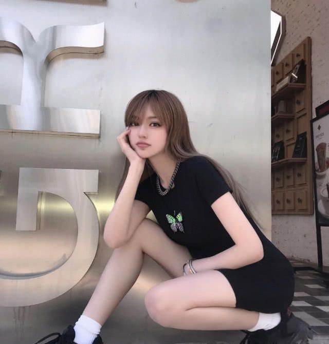 周扬青的美腿图集,怪不得称为宅男杀手