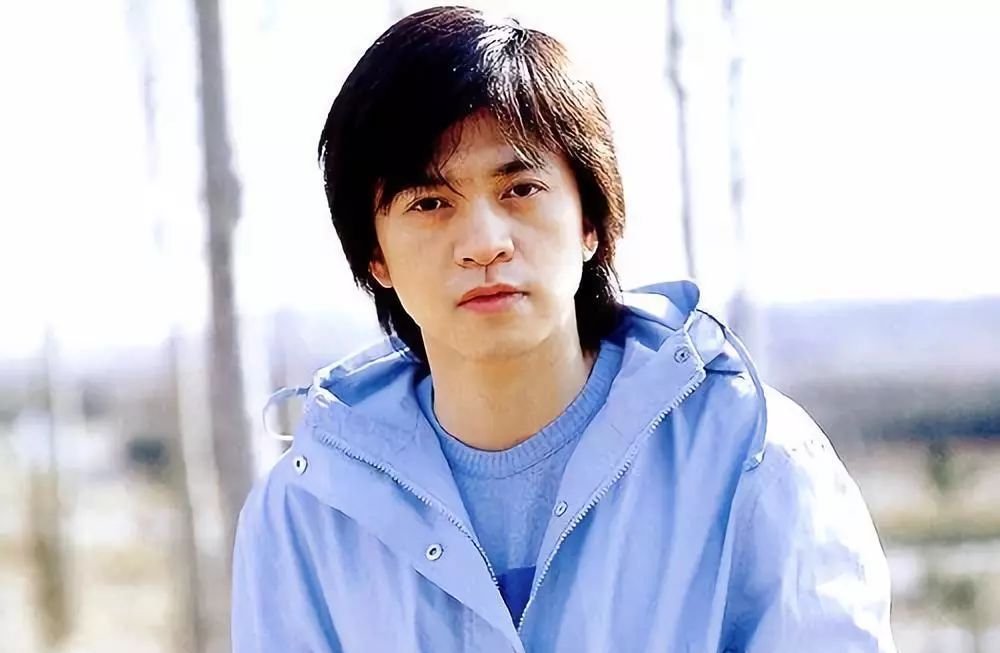 歌者"李健"的写真欣赏_高清图集_新浪网