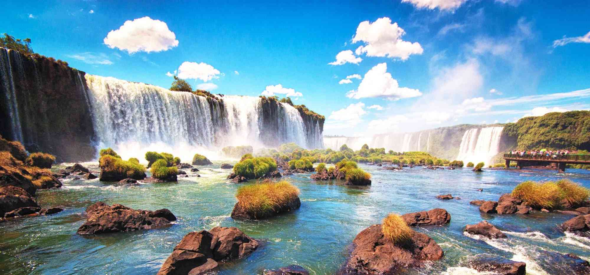 世界最大的瀑布景点！巴西和阿根廷赚疯了，巴拉圭只能干看着！_水流