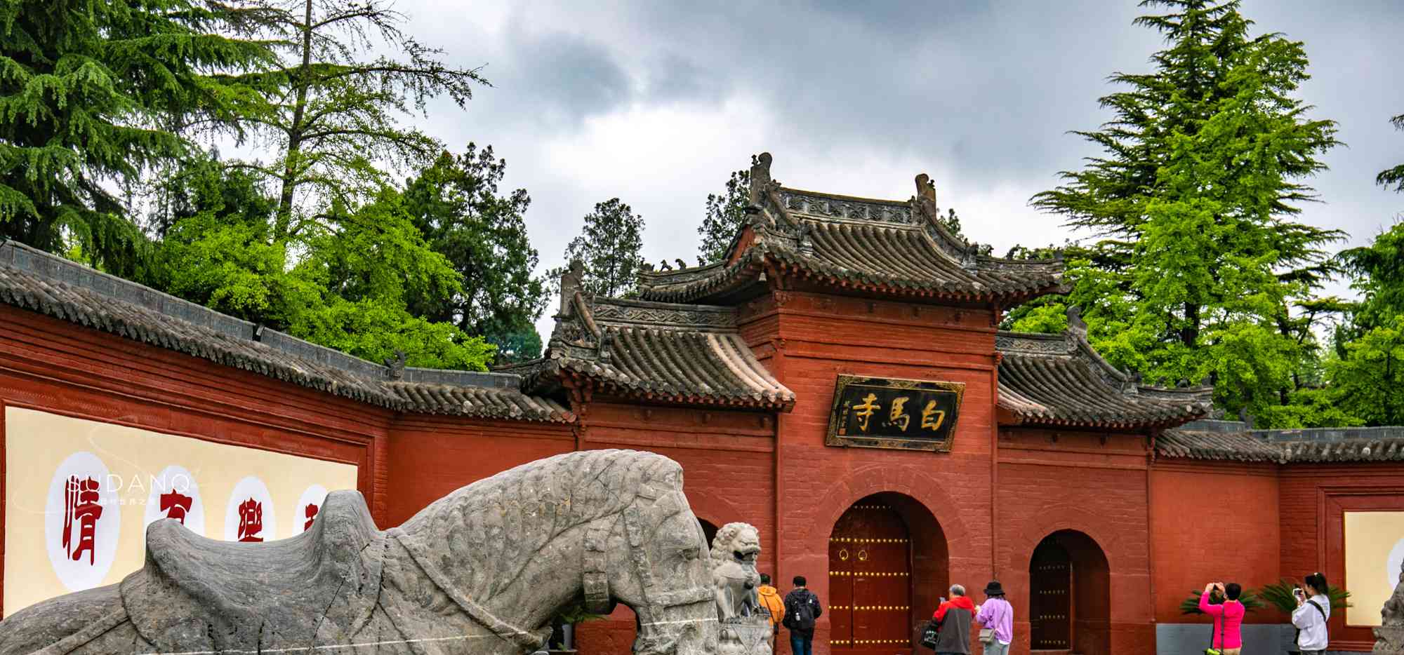 千年古刹白马寺:领略佛教文化,感受异国风情