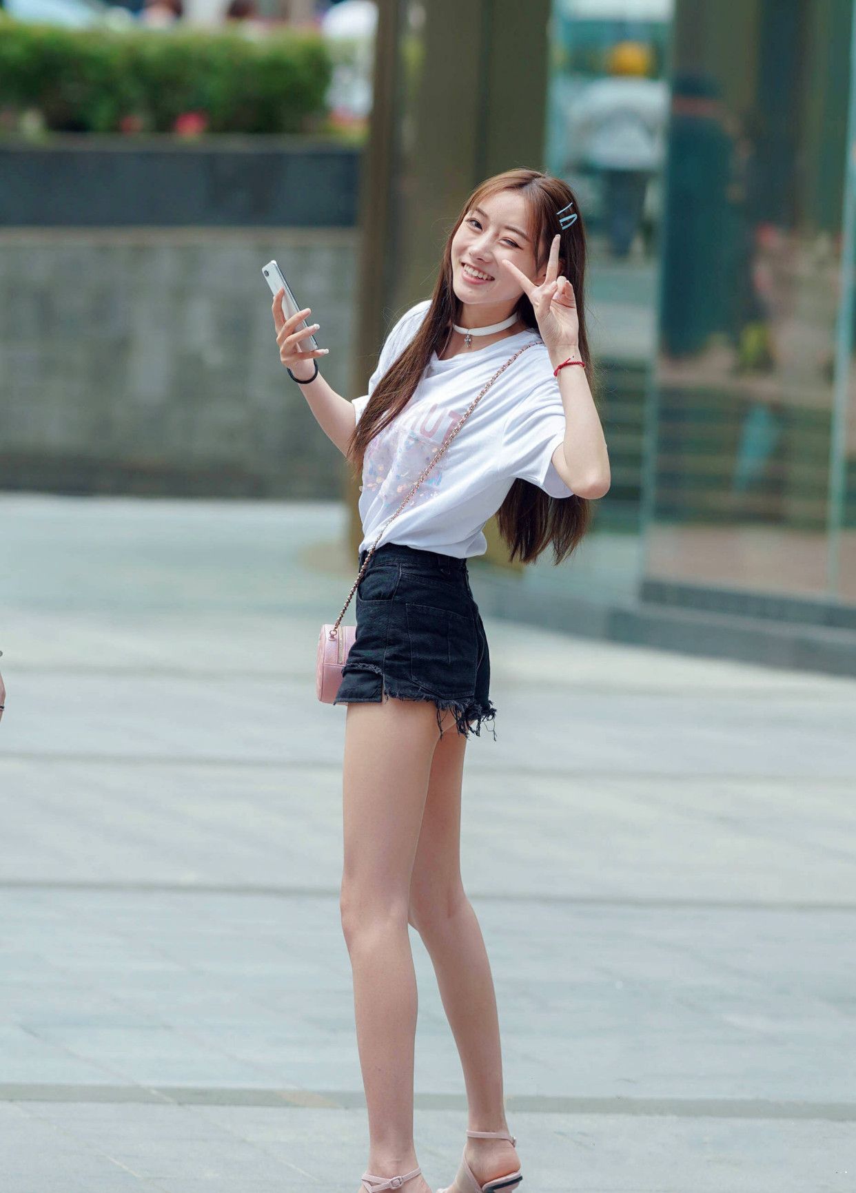 什么样的腿型让女人变自信匀称而修长真的没挑了大胆展露自己