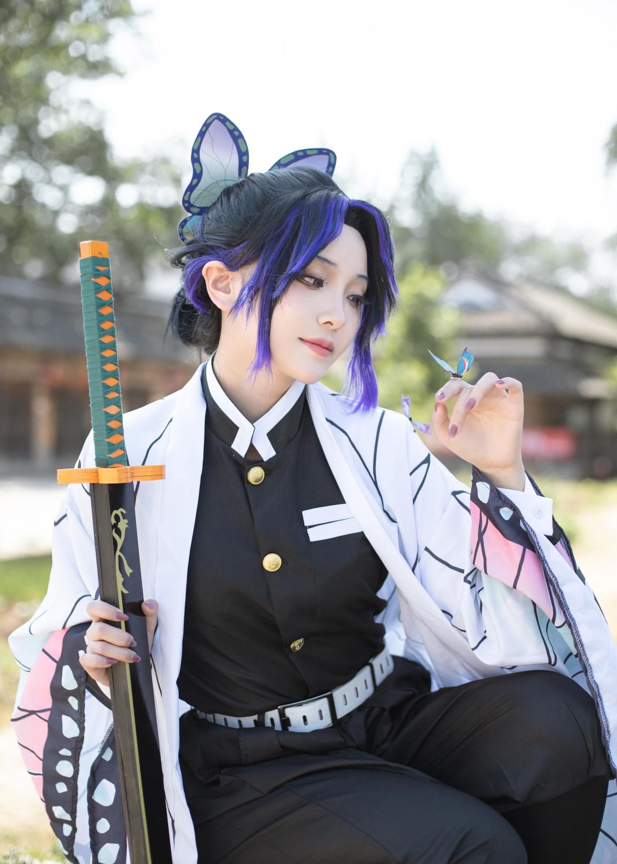 cosplay:这位蝴蝶忍虽然手拿刀剑,却给人大姐姐般温柔的感觉