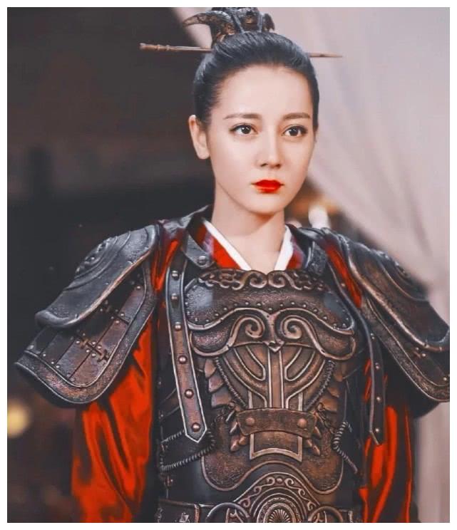 迪丽热巴《长歌行》路透图曝光,身着盔甲女扮男装英姿飒爽