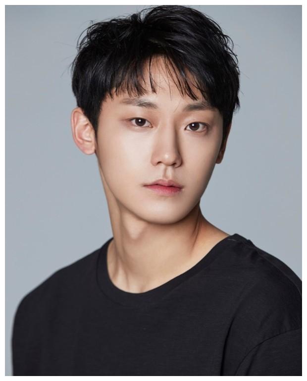 《机智牢房生活》作家,导演将推新作racket少年团|racket|申元浩|作家