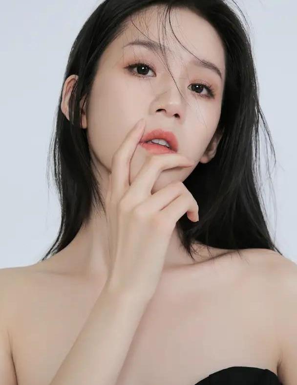 女神张琳艺:第4821期气质潮流美图欣赏