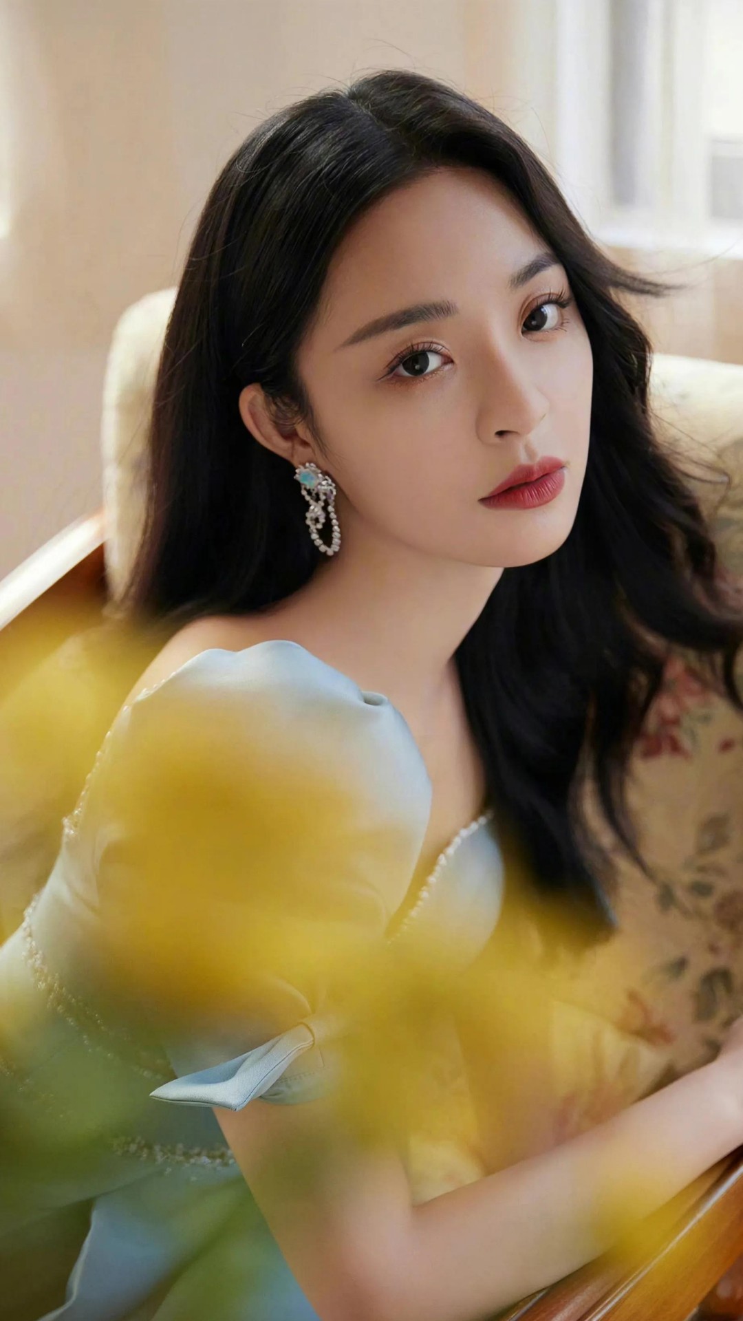 李莎旻子时尚写真美图欣赏