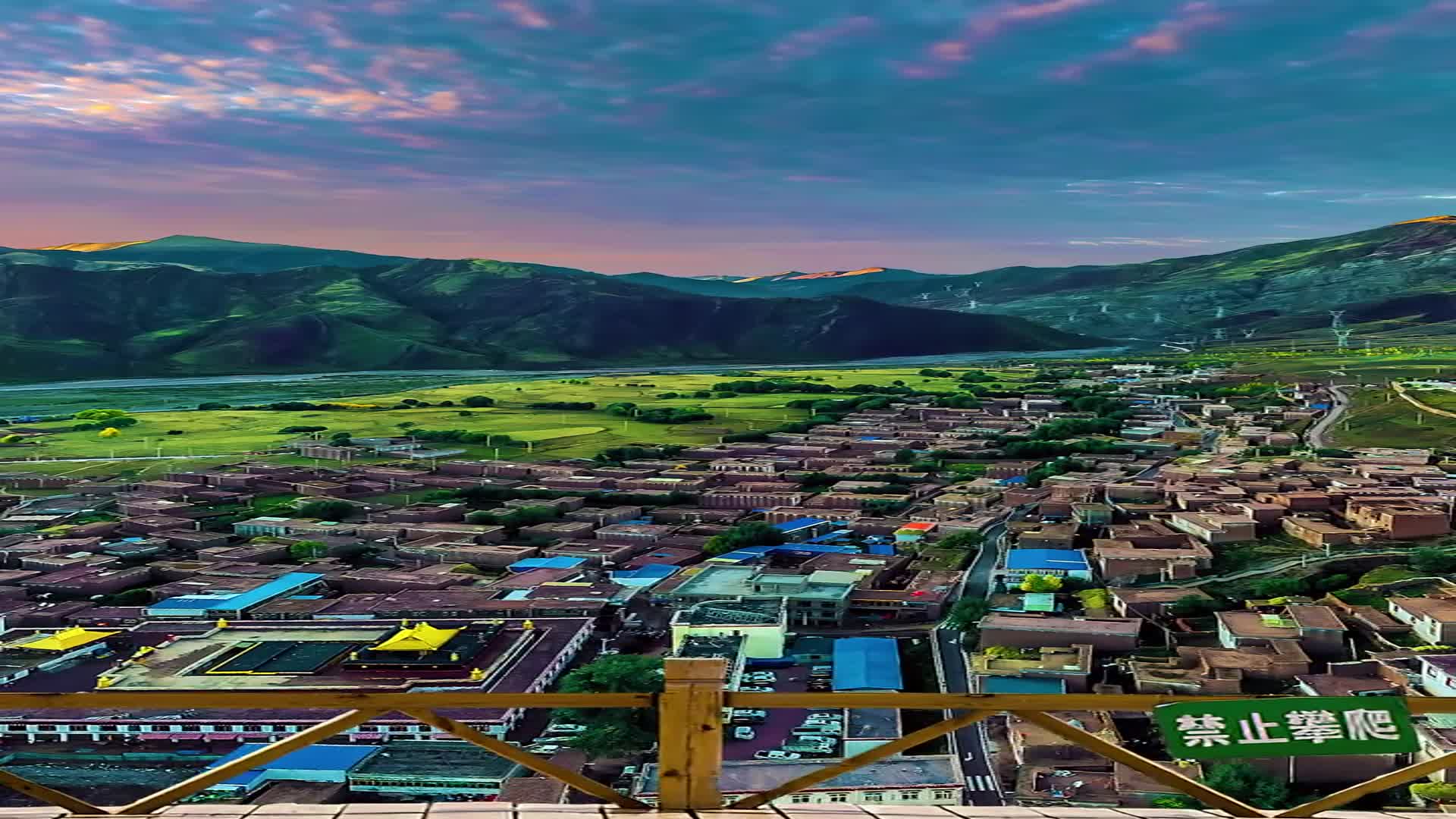 察雅香堆古镇,每一座残垣断壁都写满着故事,这里是修行者的净土