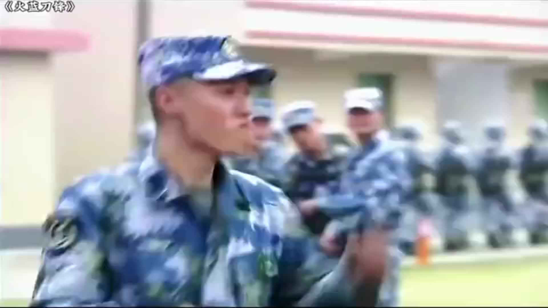 徒手抓狼的张冲,不是谁都能惹的_新浪新闻