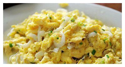 虾皮炒鸡蛋,很多人都做错了,难怪不好吃,大厨:这样做才对__财经头条