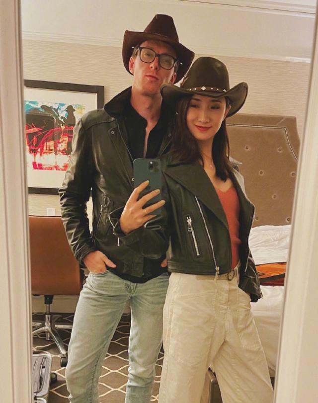 陈赫前妻许婧晒万圣节妆容被男友搂怀中俏皮搞怪甜蜜十足