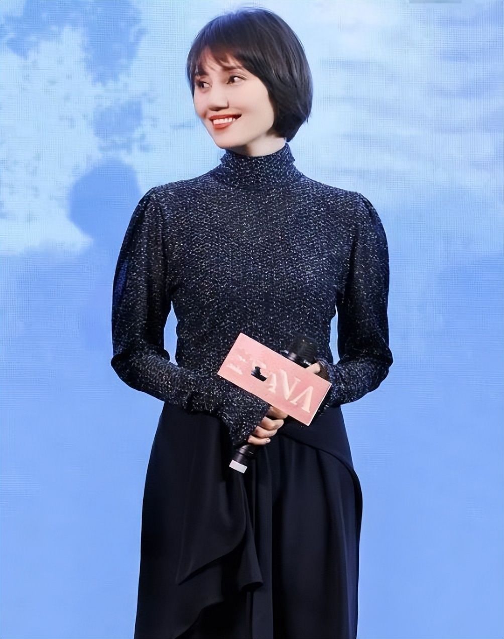 夏雨和袁泉23年婚姻成楷模,黑白穿搭神同步,影帝和影后的爱情休闲区蓝鸢梦想 - Www.slyday.coM 夏雨和袁泉23年婚姻成楷模,黑白穿搭神同步,影帝和影后的爱情休闲区蓝鸢梦想 - Www.slyday.coM