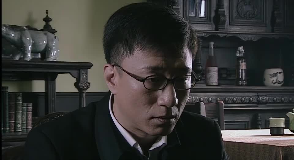 潜伏余则成是个大忽悠给谢若林介绍生意怕不是要整他吧