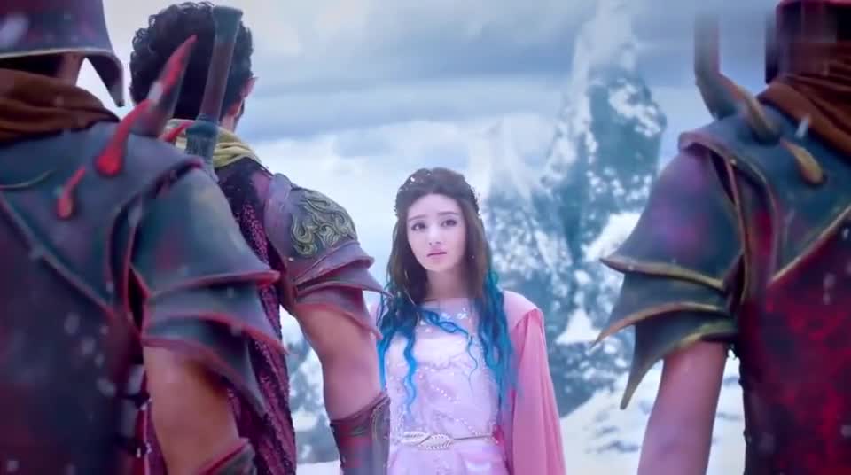 幻城:人鱼公主被监视,为了摆脱官兵,竟一头扎进冰河里