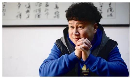 湖北本土笑星阿星,这个带着点傻气的胖子很亲切|阿星笑长开讲|阿星