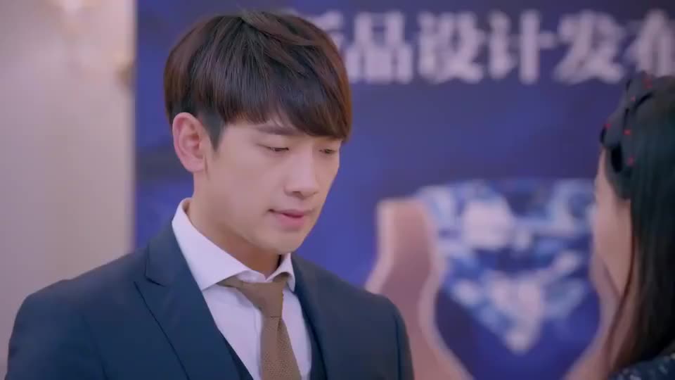 萧亮挫败感感想保护唐嫣,唐嫣却一心想着署名不理解他