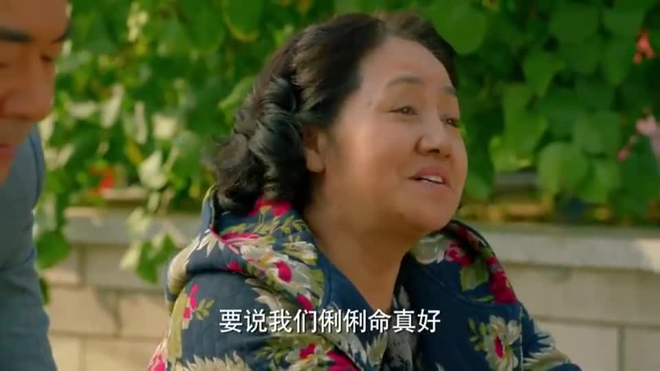 为您推荐: 喜从天降,郭阳和郭亮两兄弟凭空多出一爸爸来,这都是什么